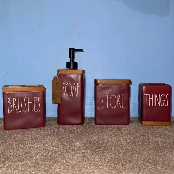 Rae Dunn bathroom set - Picture 1 of 5